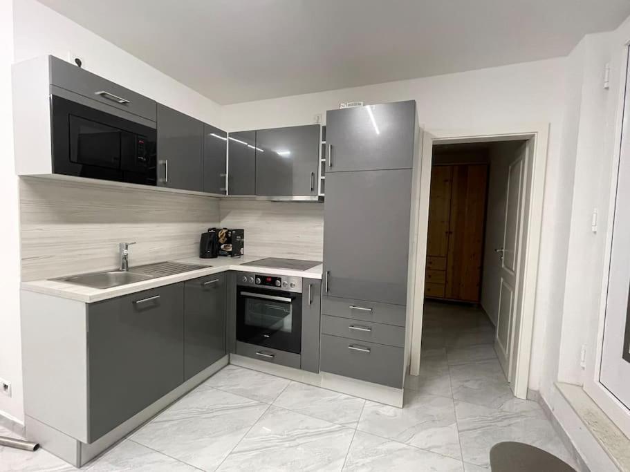Fully Equipped Apartment 3 Rooms 5 Bed Hamburgo Exterior foto