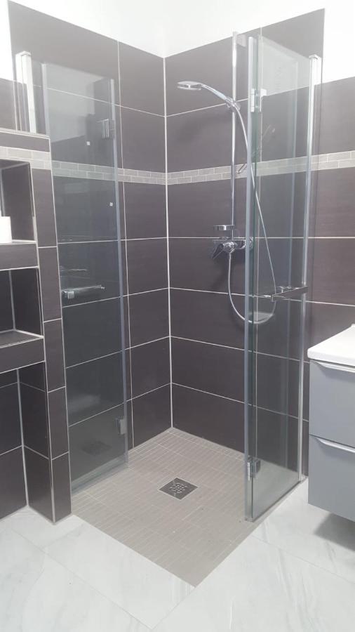 Fully Equipped Apartment 3 Rooms 5 Bed Hamburgo Exterior foto