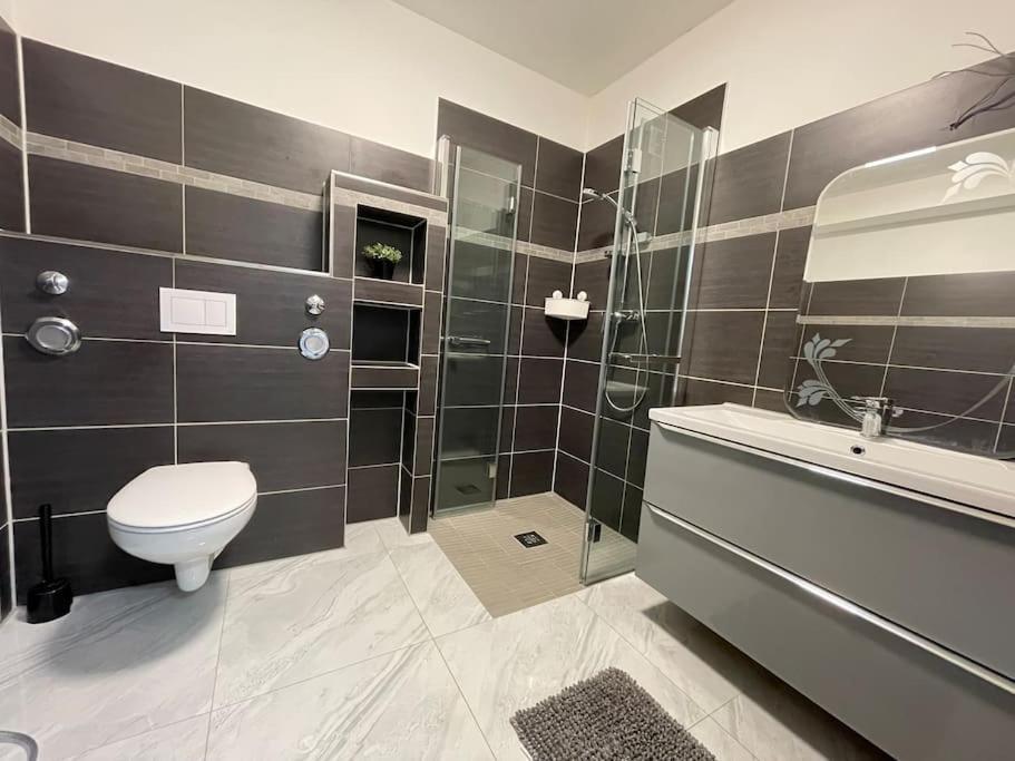 Fully Equipped Apartment 3 Rooms 5 Bed Hamburgo Exterior foto